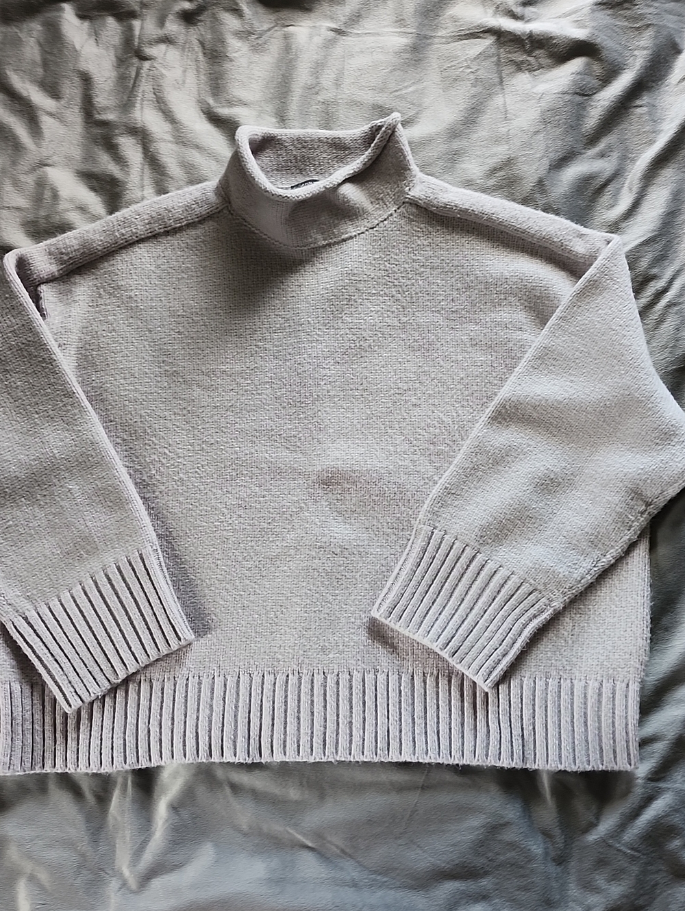 Ann Taylor Light Gray Turtleneck Sweater